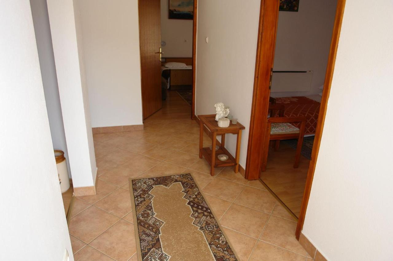 Apartments Nikolina Novi Vinodolski Esterno foto