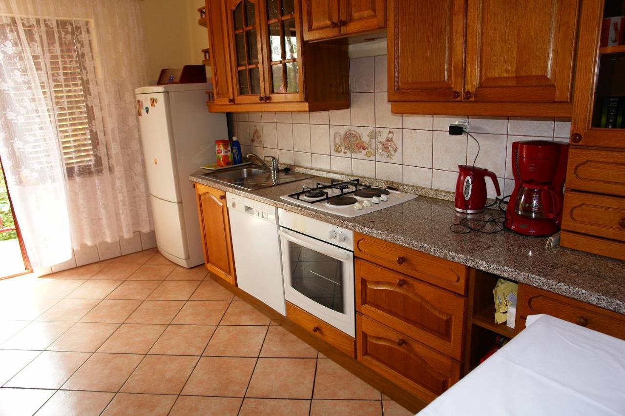 Apartments Nikolina Novi Vinodolski Esterno foto