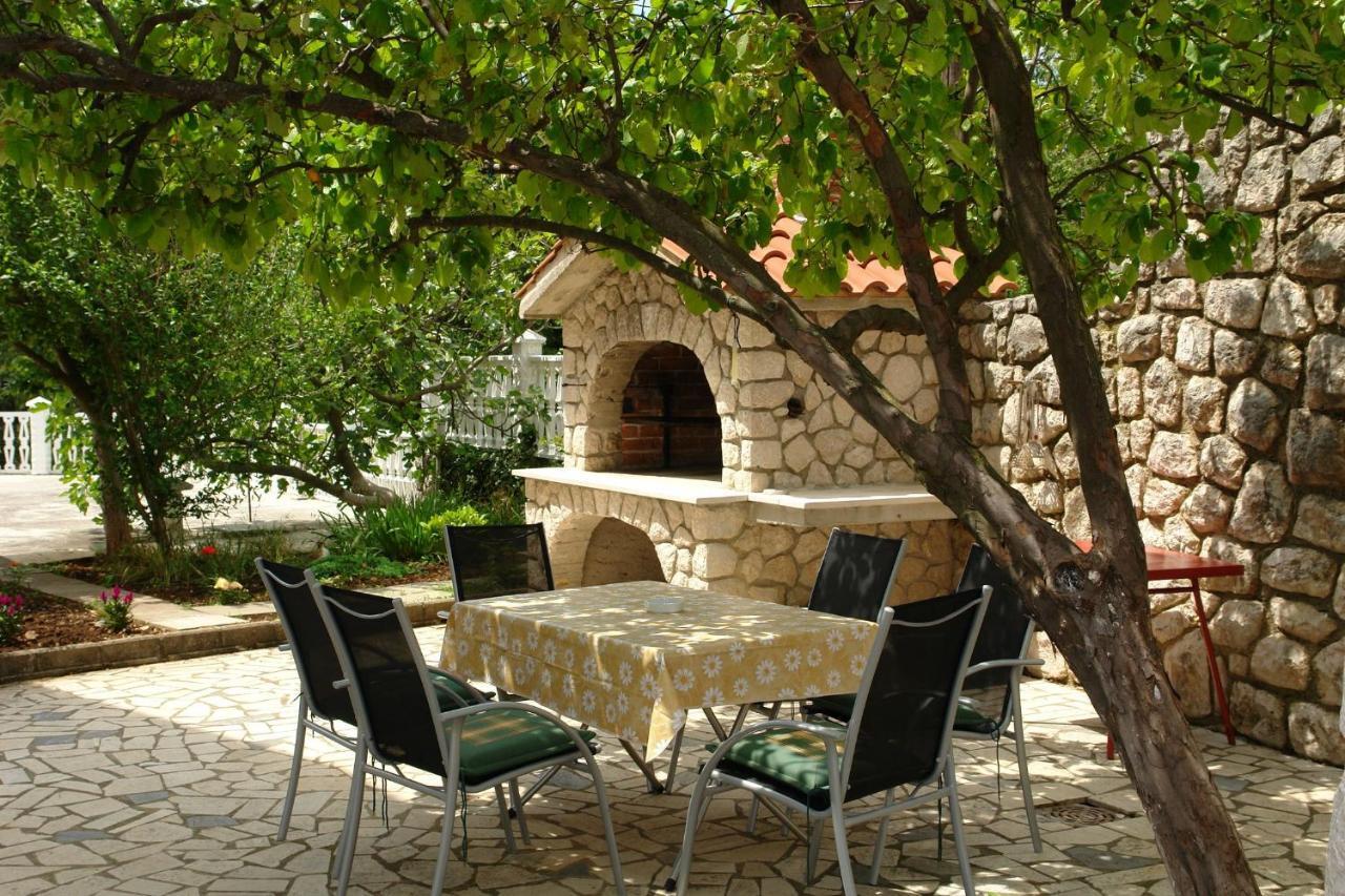 Apartments Nikolina Novi Vinodolski Esterno foto