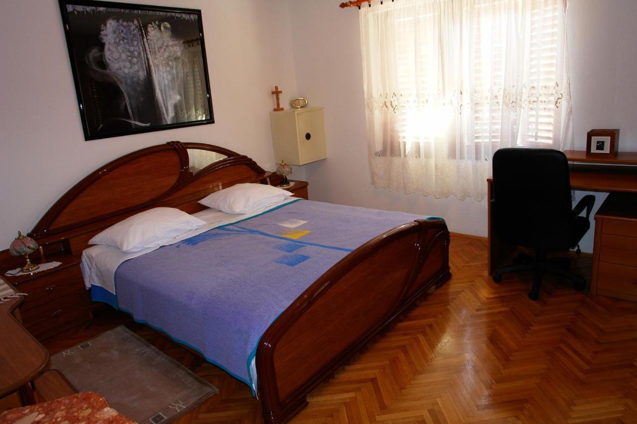 Apartments Nikolina Novi Vinodolski Esterno foto