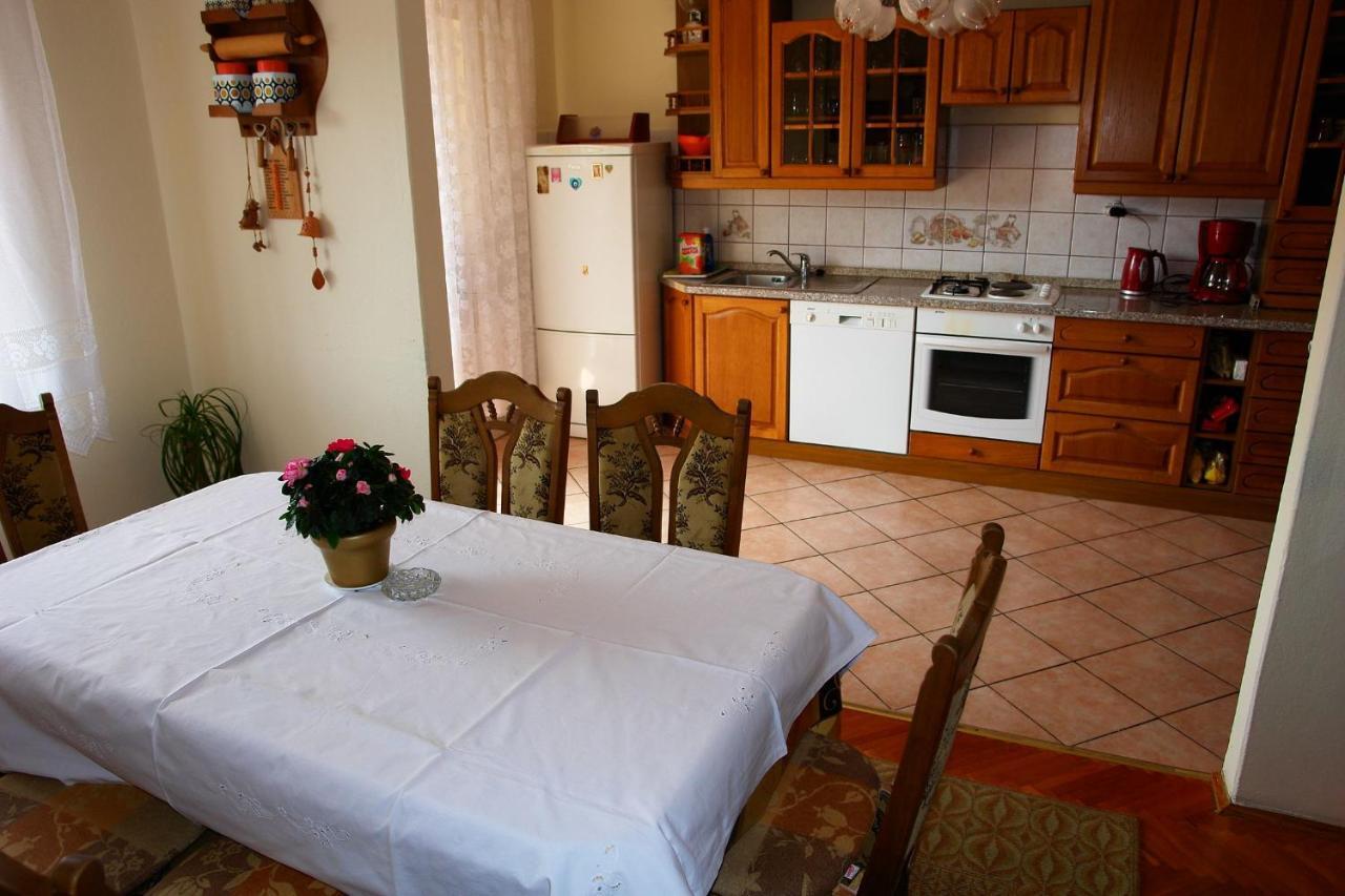 Apartments Nikolina Novi Vinodolski Esterno foto