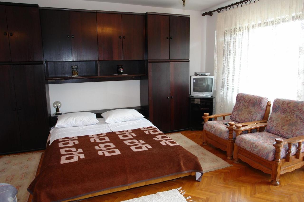 Apartments Nikolina Novi Vinodolski Esterno foto